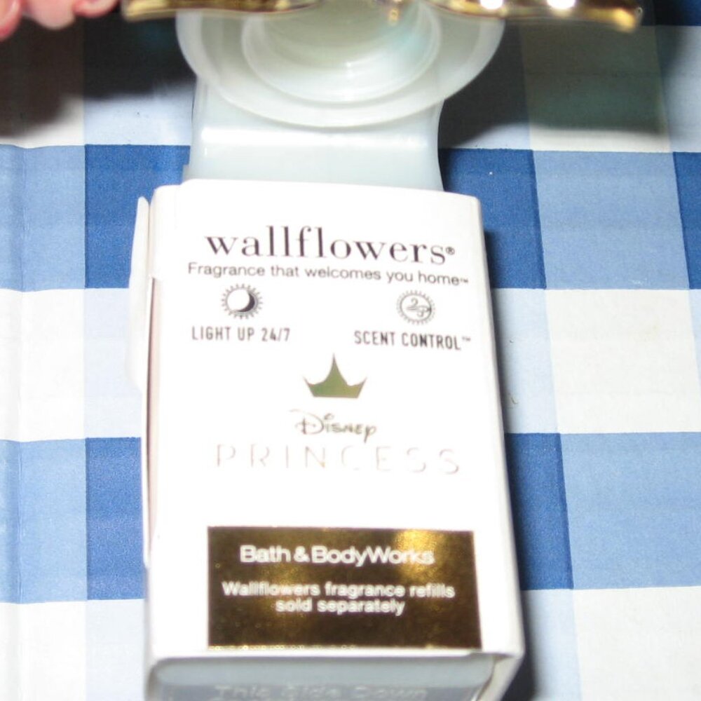 BBW Disney Princess Jasmine Wallflower Plug In Nightlight & Refill NEW - Picture 9 of 9